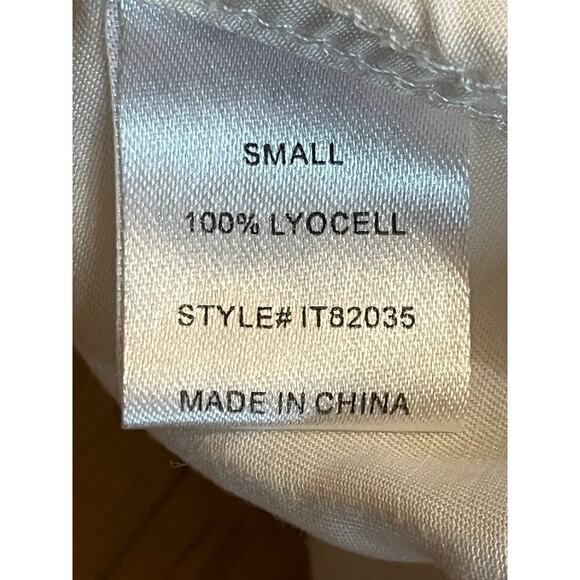 Harper women's white button up collared long sleeve blouse. Small. Lyocell. - Picture 4 of 7